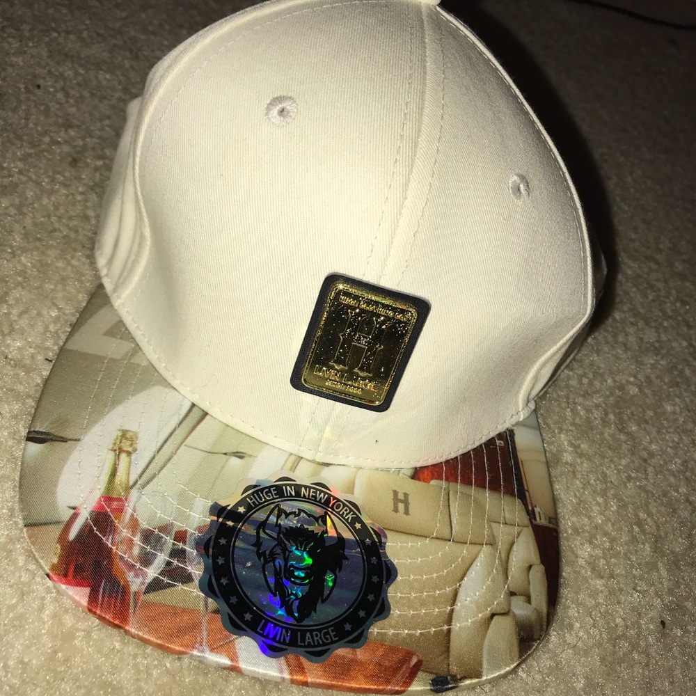 Huge In New York Livin Large Snapback